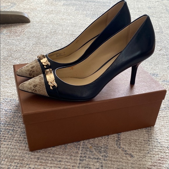 Coach Bowery Black and Gold snake print Women's Heels size 11M - Picture 3 of 9